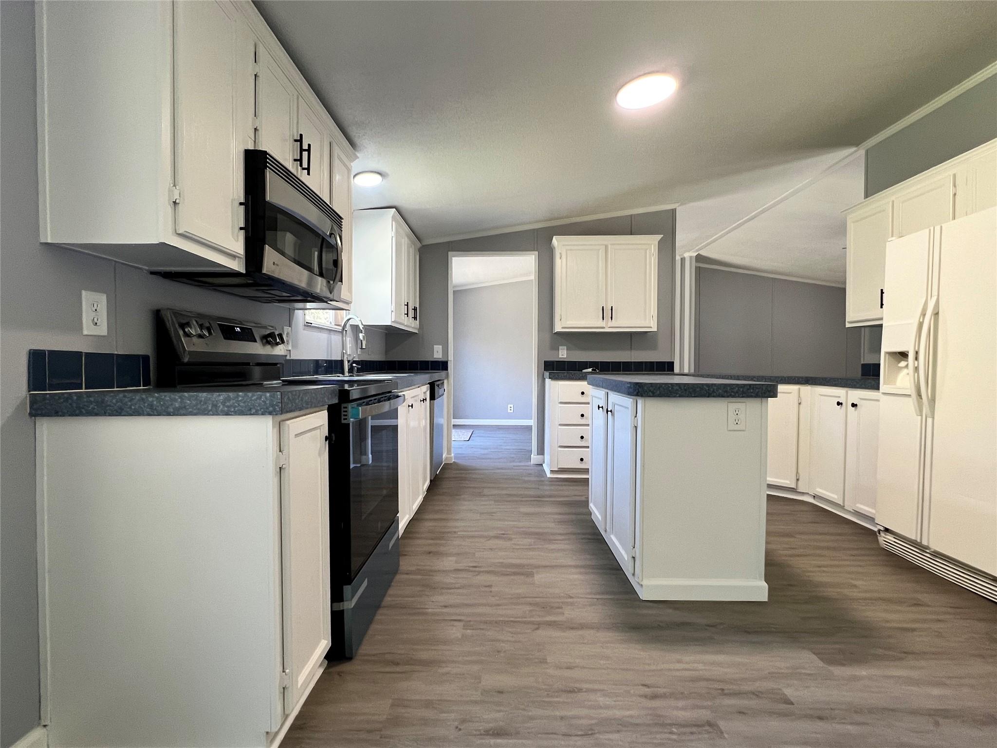 16092 Lone Star Ranch Drive Property Photo 10