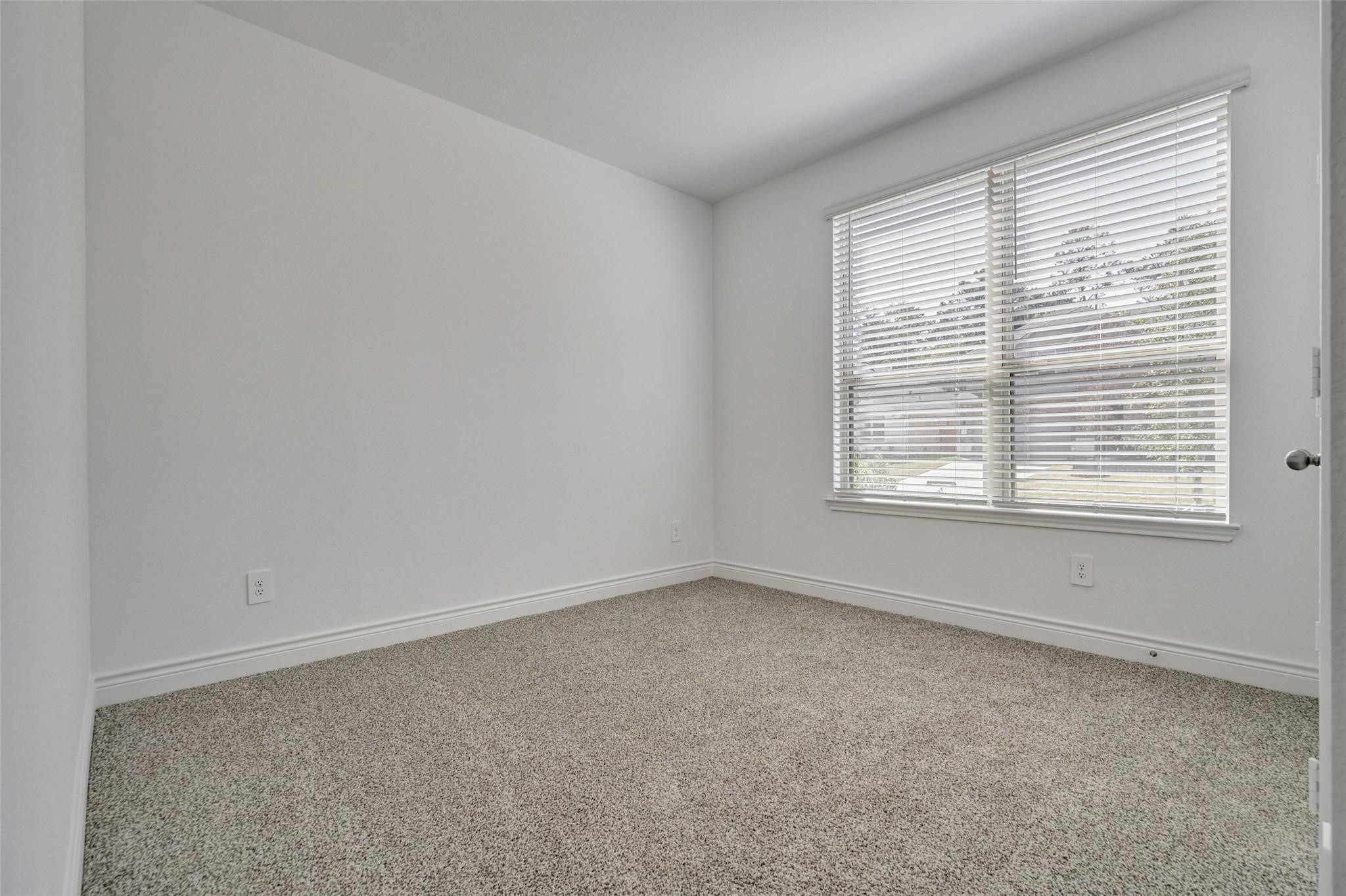 981 Youth Water Road Property Photo 7