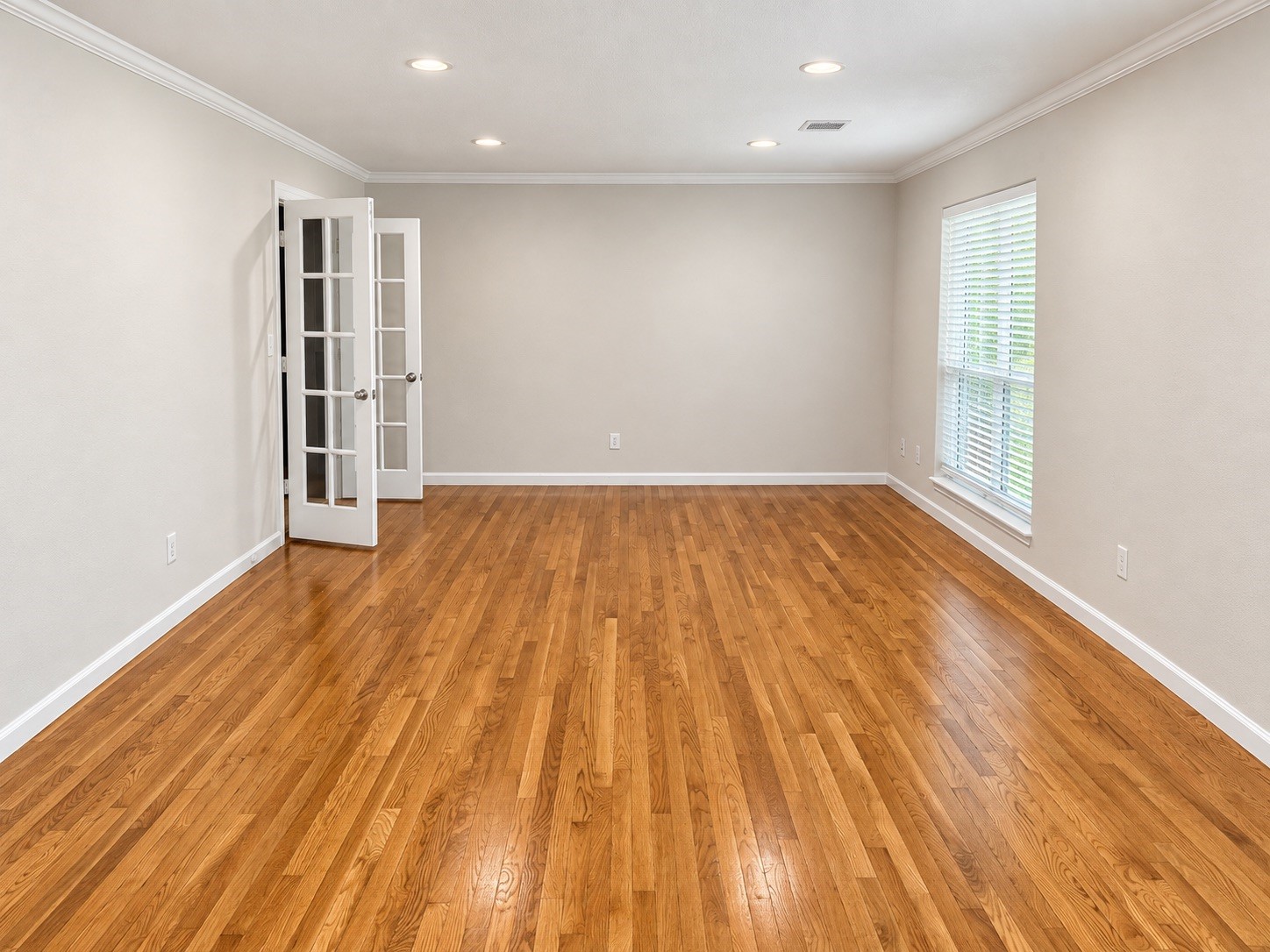 8215 Leader Street Property Photo 5
