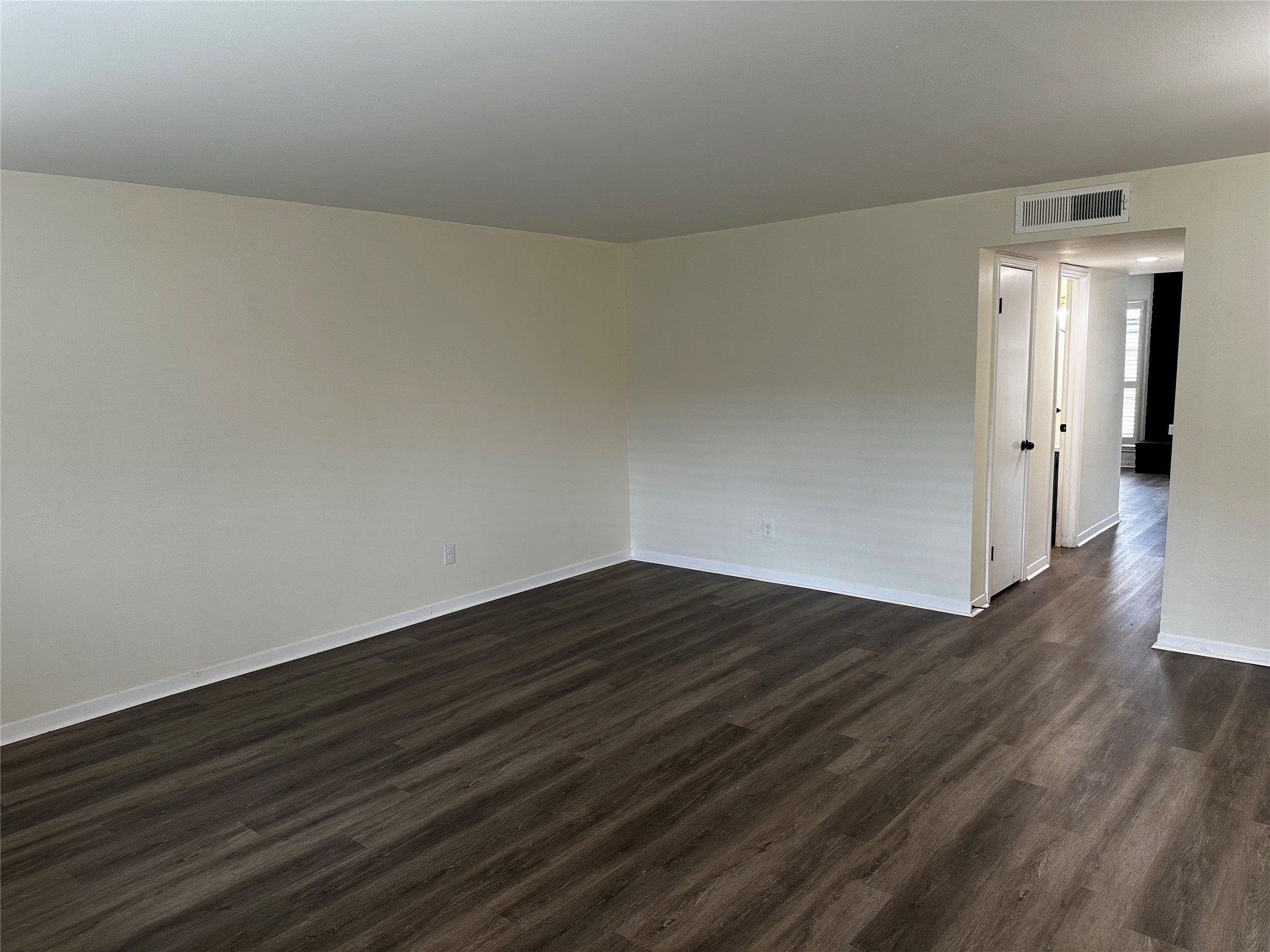 10378 Briar Forest Drive 32/5 Property Photo 4