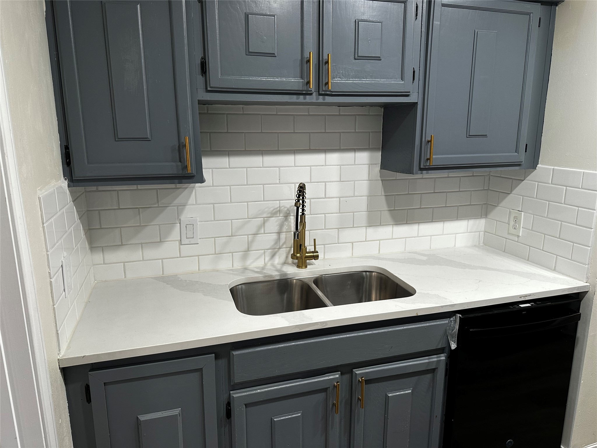 10378 Briar Forest Drive 32/5 Property Photo 8