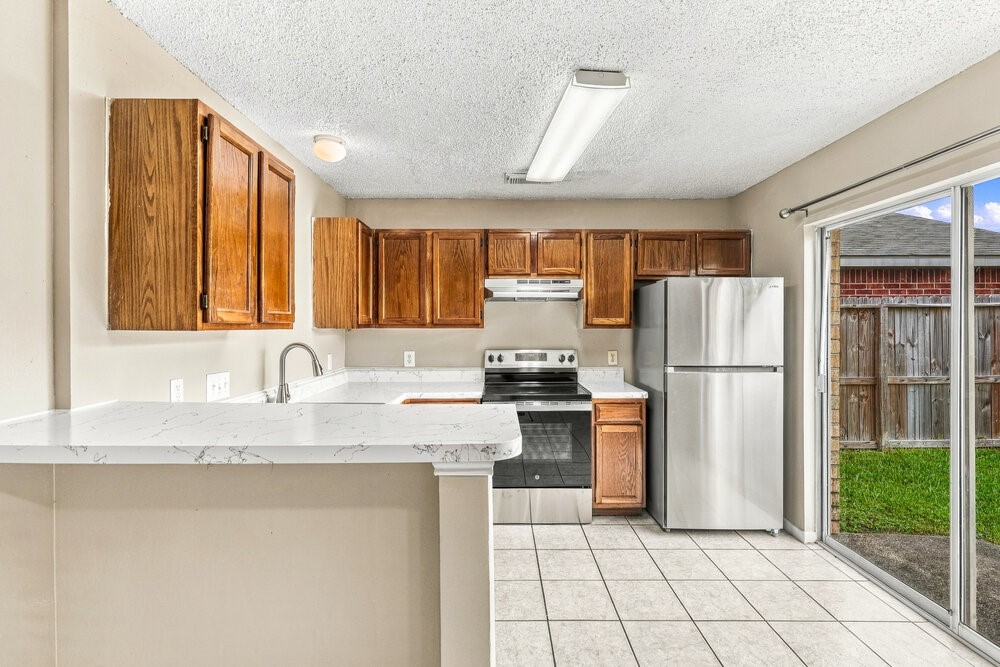 7710 Ellis Drive Property Photo 9