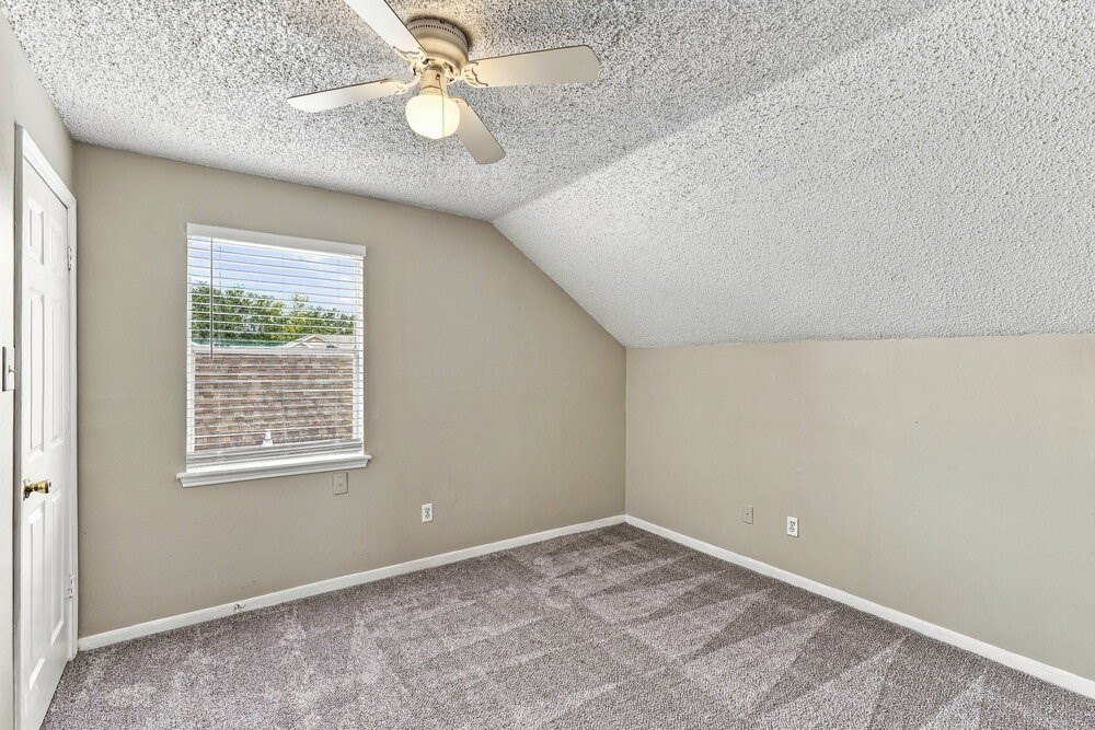 7710 Ellis Drive Property Photo 15