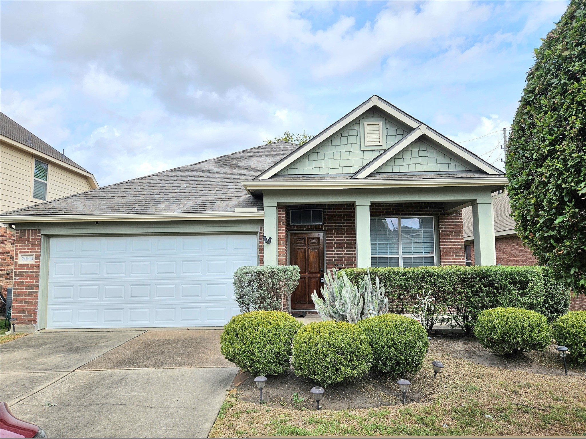20610 Raingreen Drive Property Photo 2