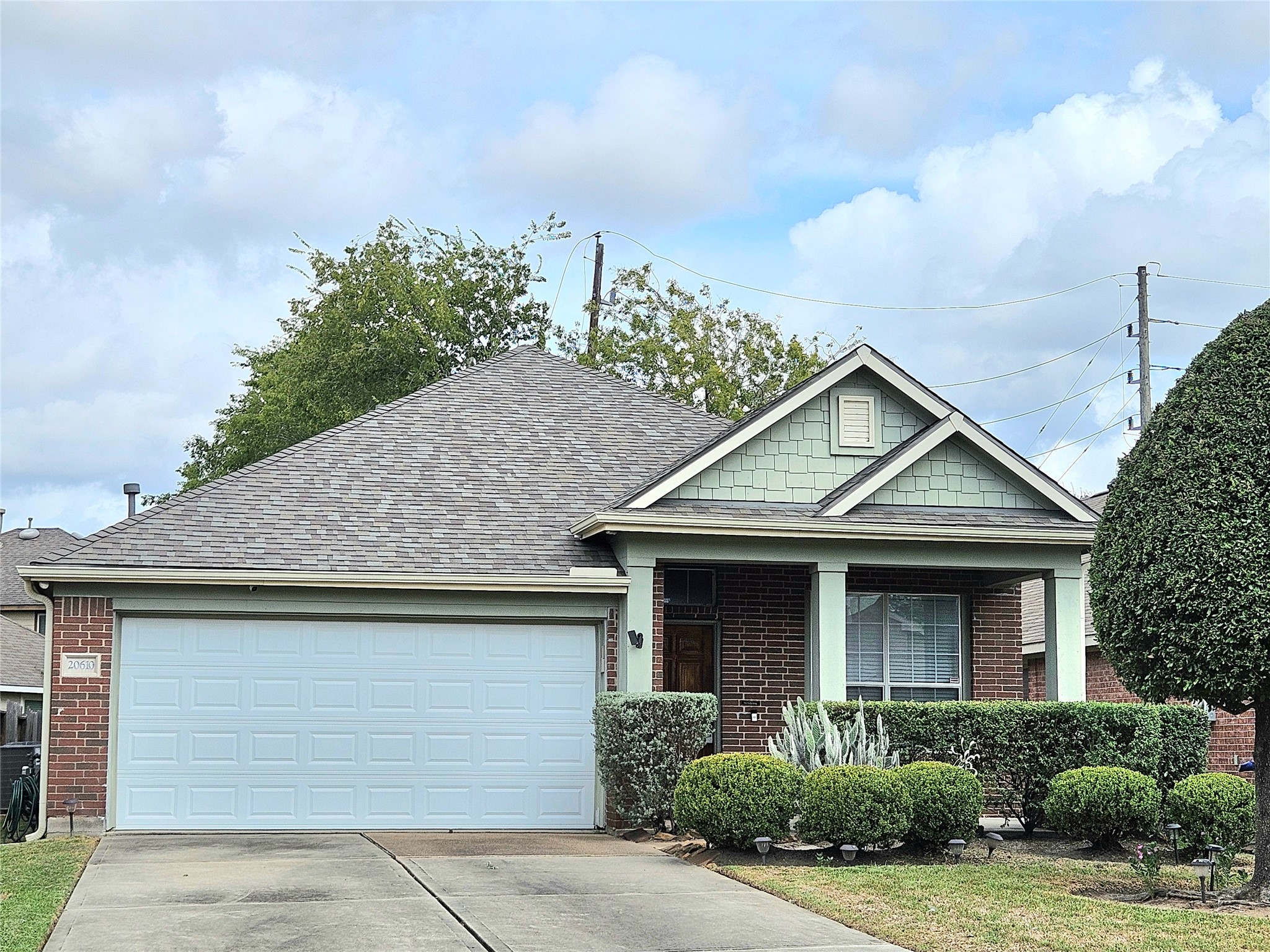 20610 Raingreen Drive Property Photo 3