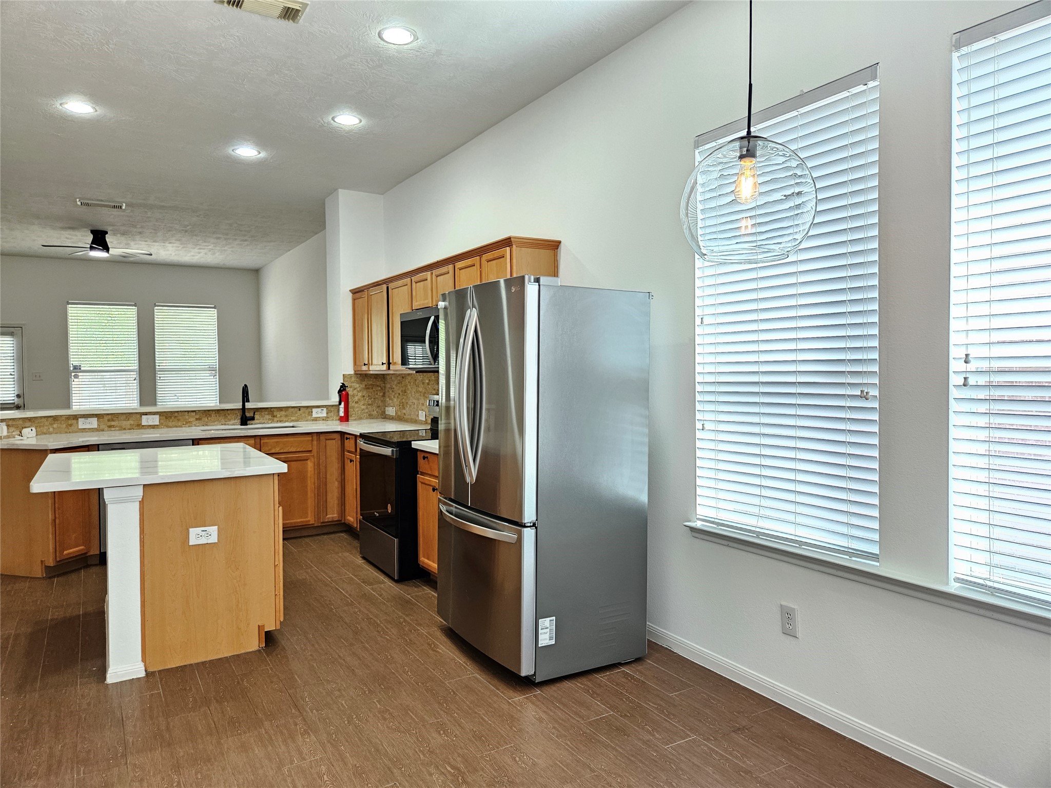20610 Raingreen Drive Property Photo 7