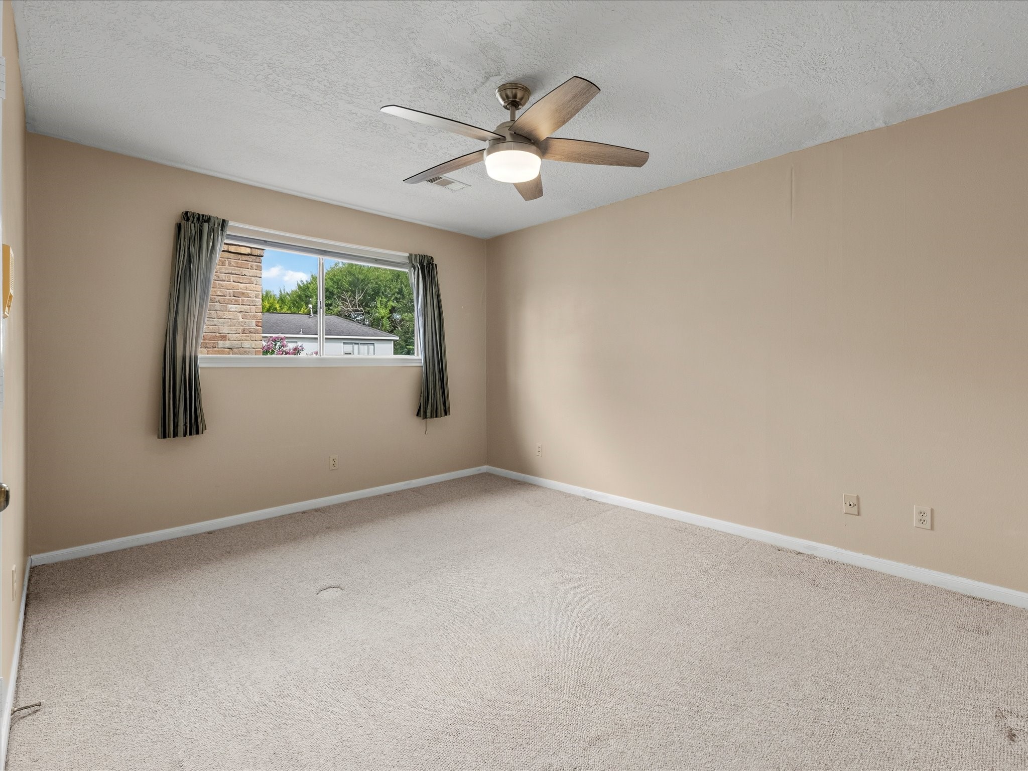926 Caswell Court Property Photo 26