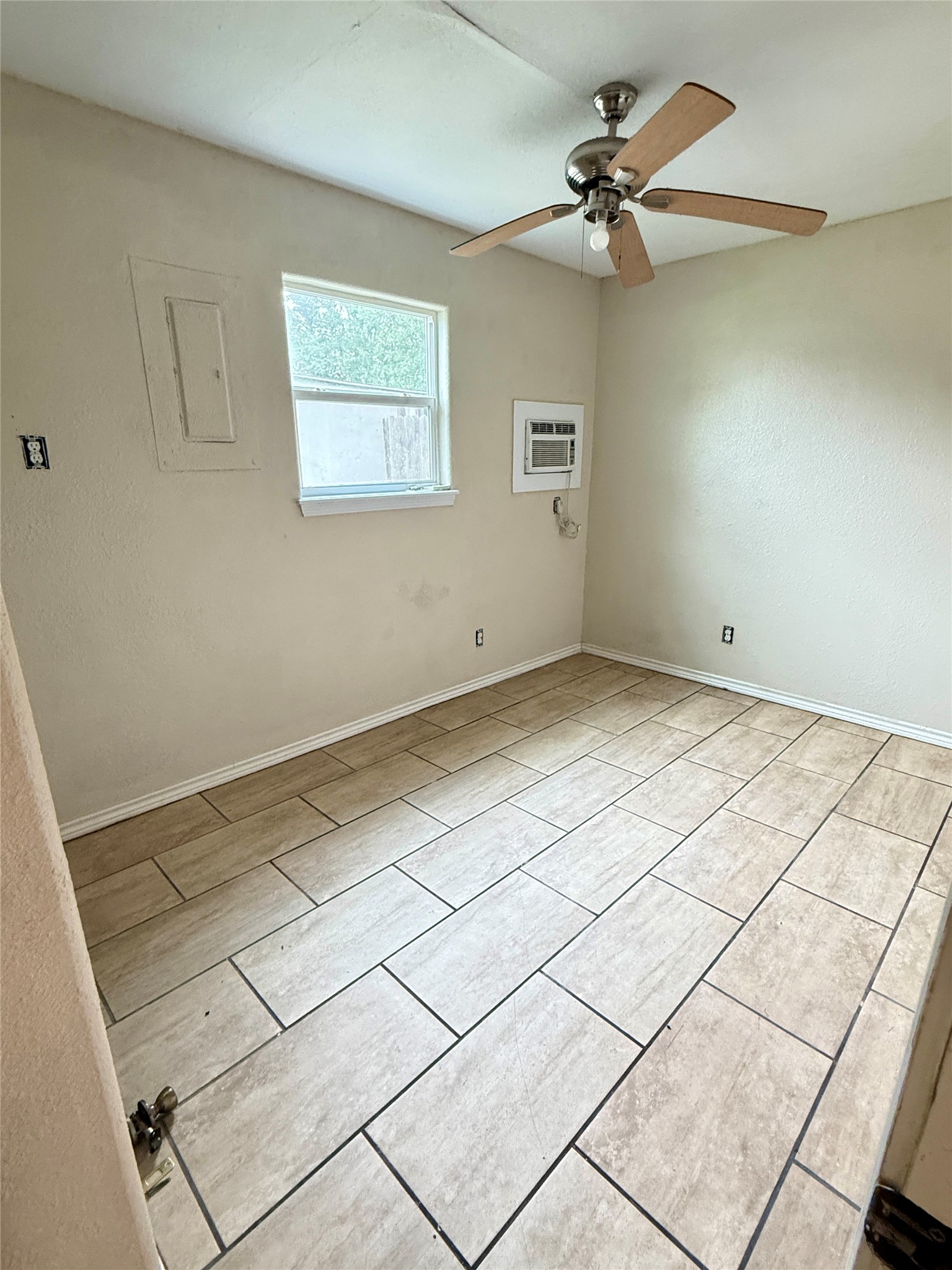 17433 Cr-945 Property Photo 10