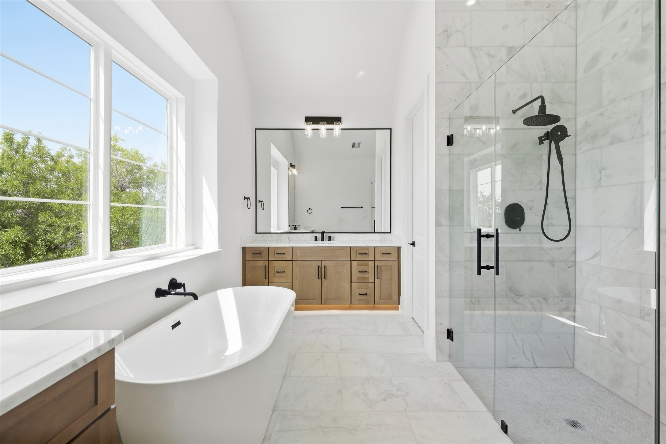 2111 Nantucket Drive D Property Photo 28
