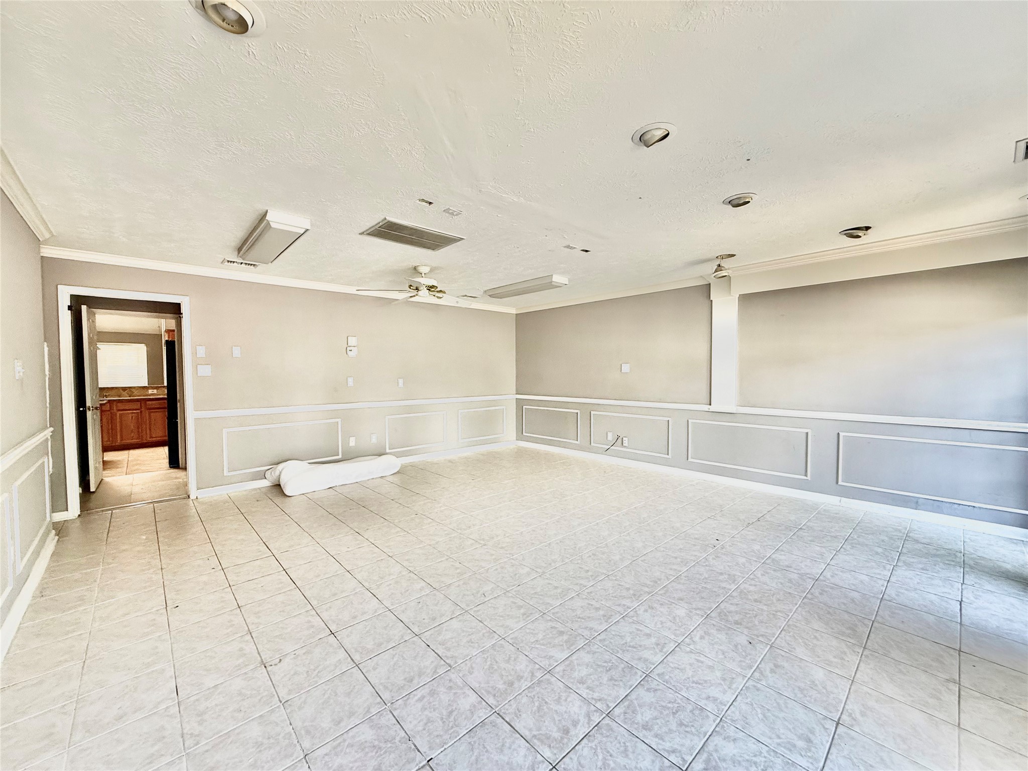 8815 Champion Springs Circle Property Photo 17