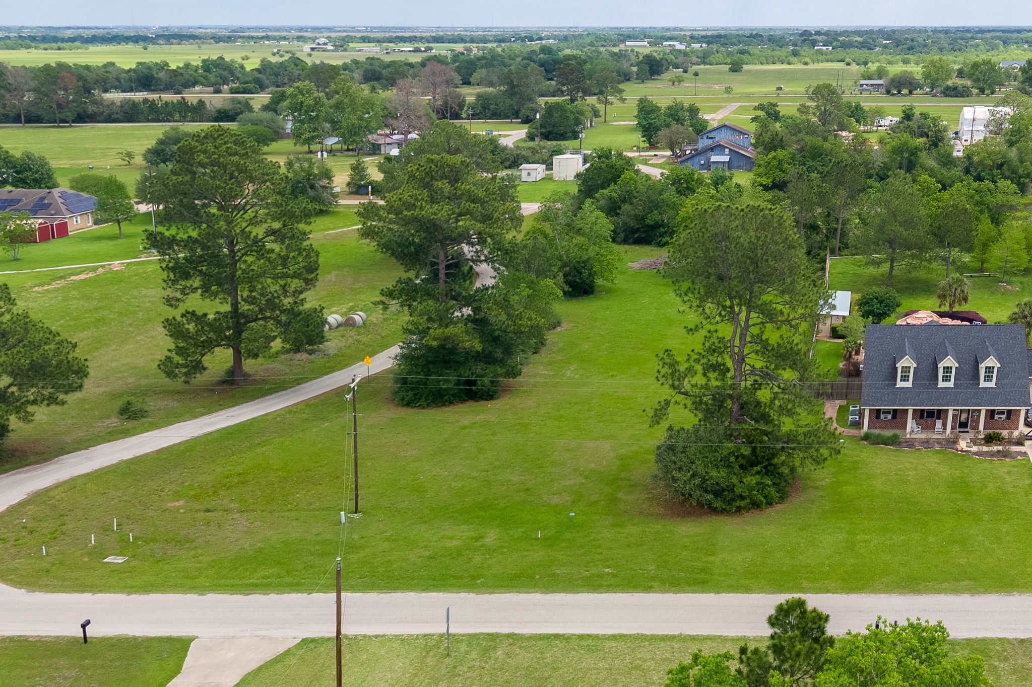 15438 Kitty Hawk Drive Property Photo 2