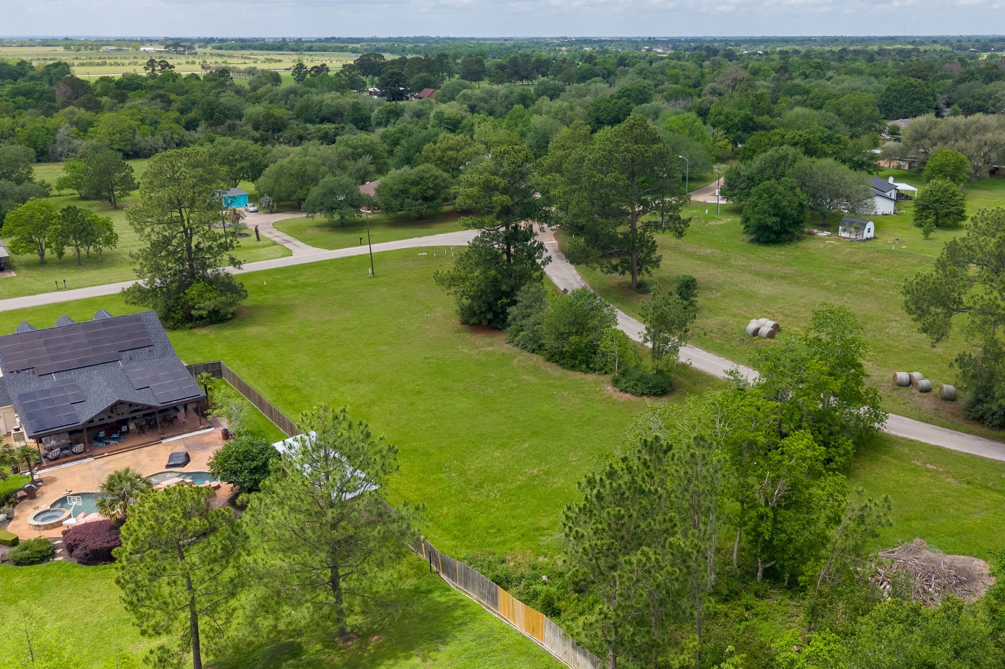 15438 Kitty Hawk Drive Property Photo 4