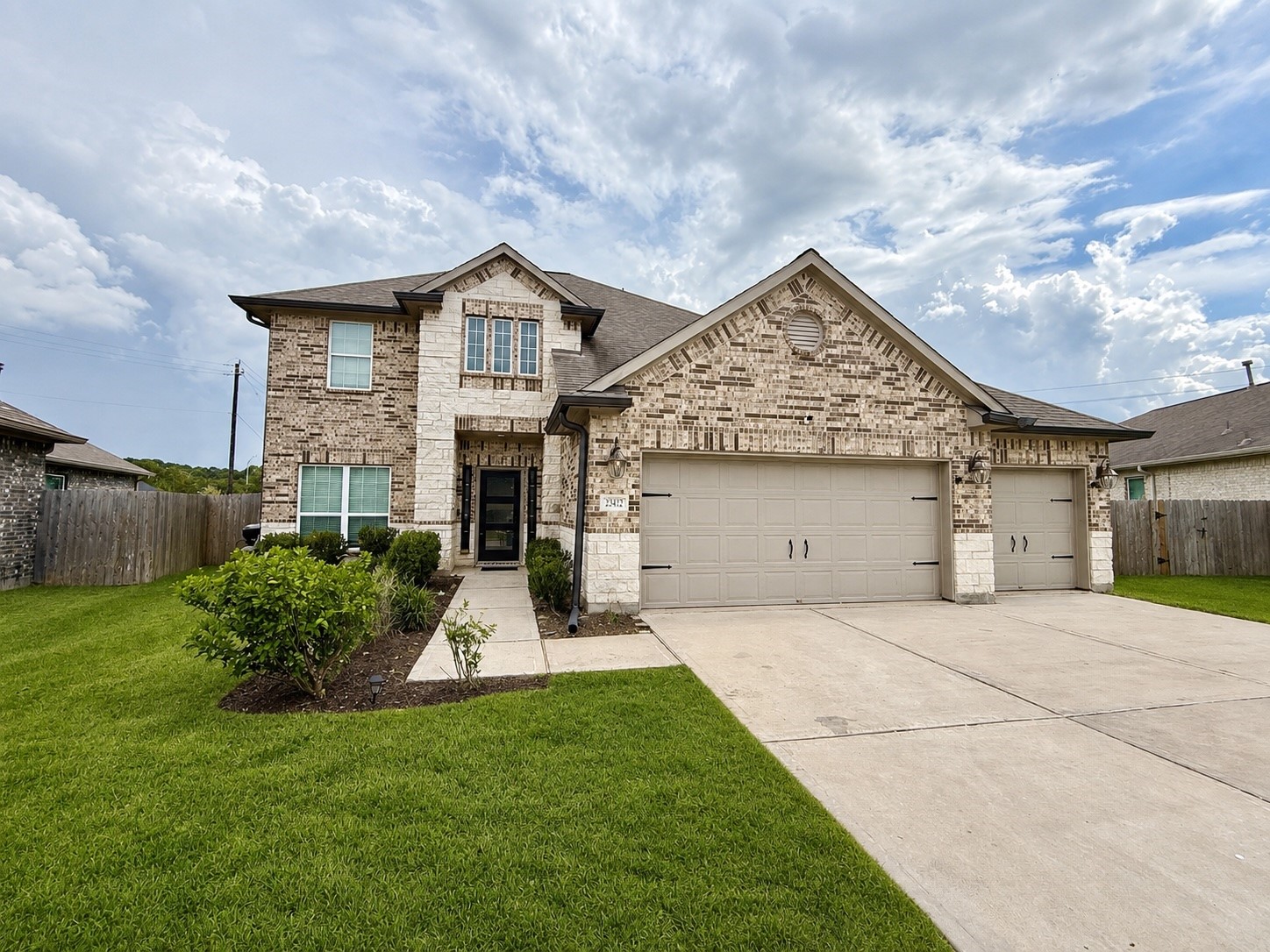 23422 Bordeaux Drive Property Photo 1