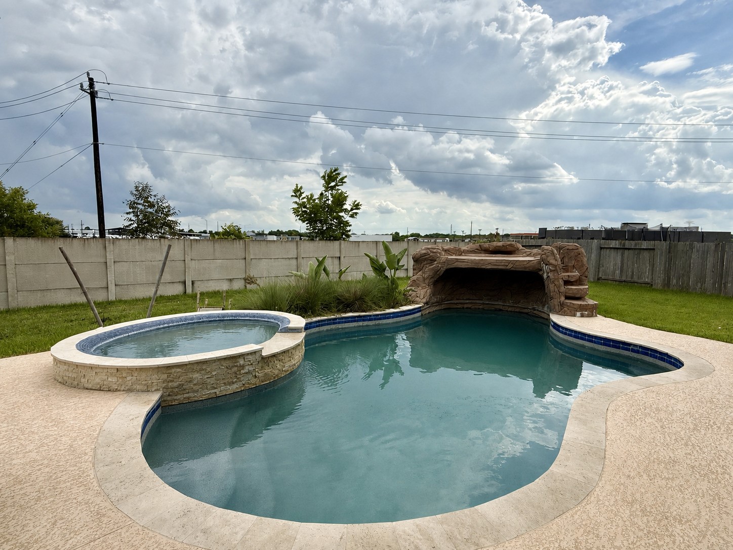 23422 Bordeaux Drive Property Photo 3