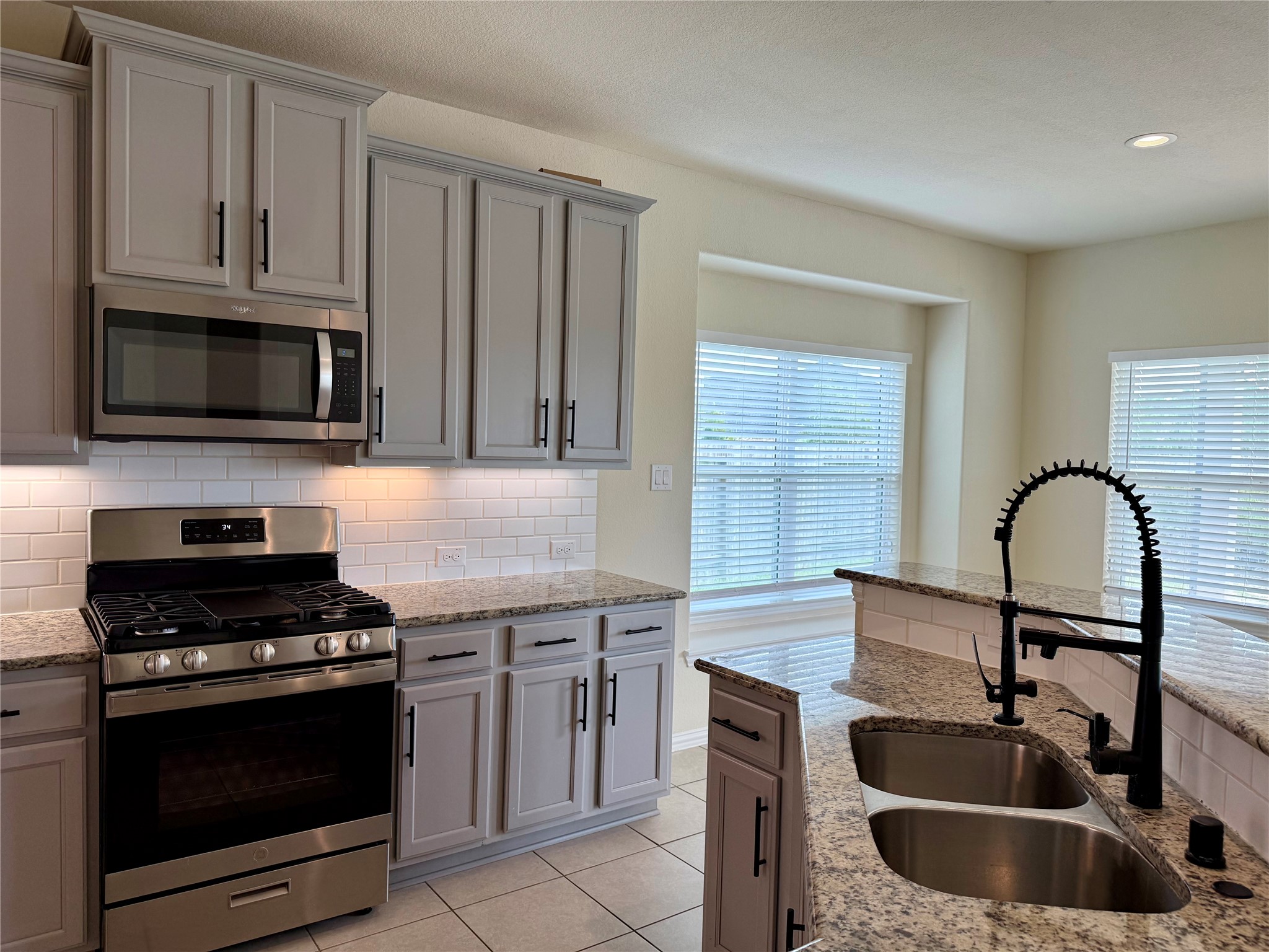 23422 Bordeaux Drive Property Photo 7