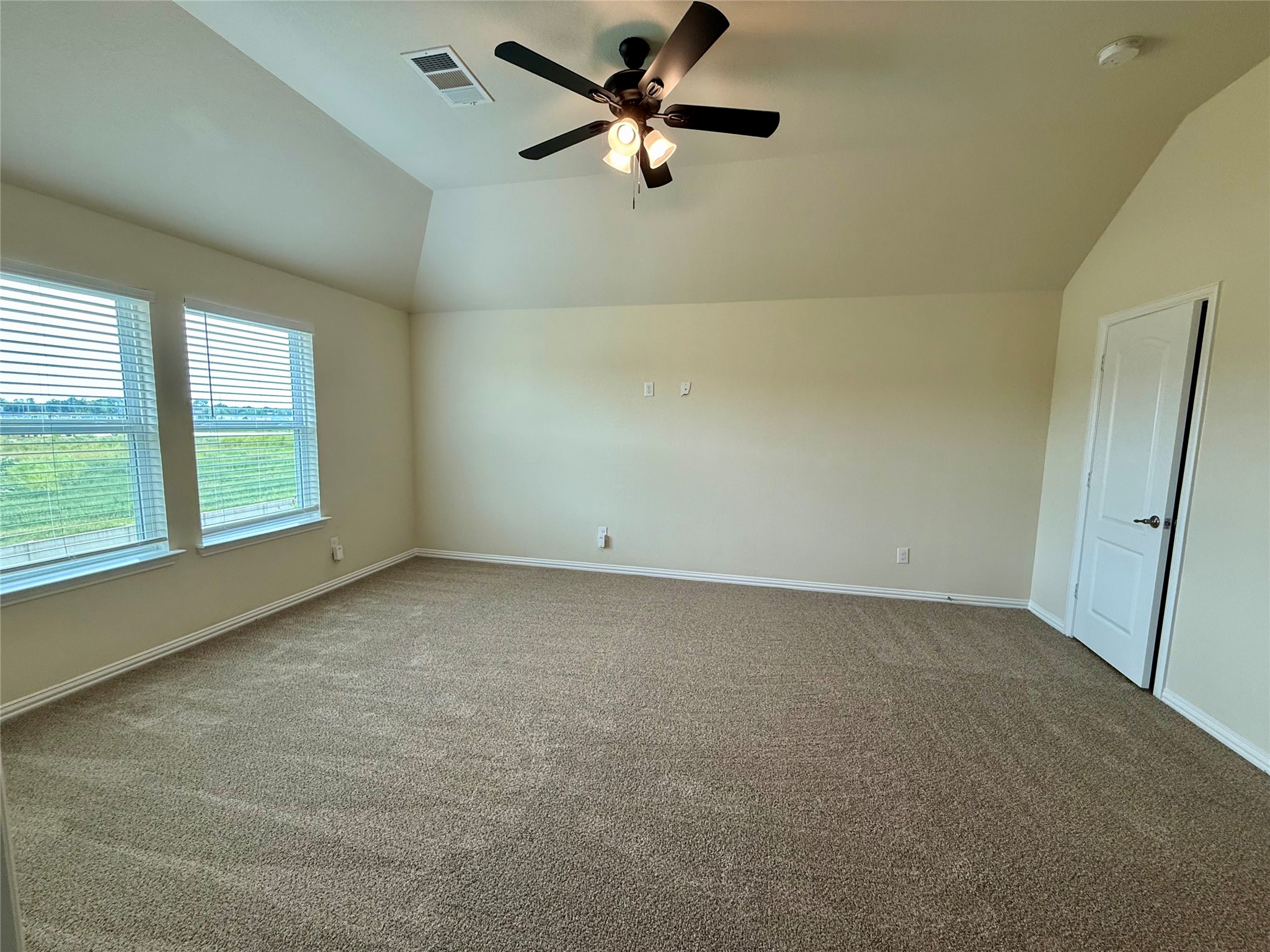 23422 Bordeaux Drive Property Photo 19