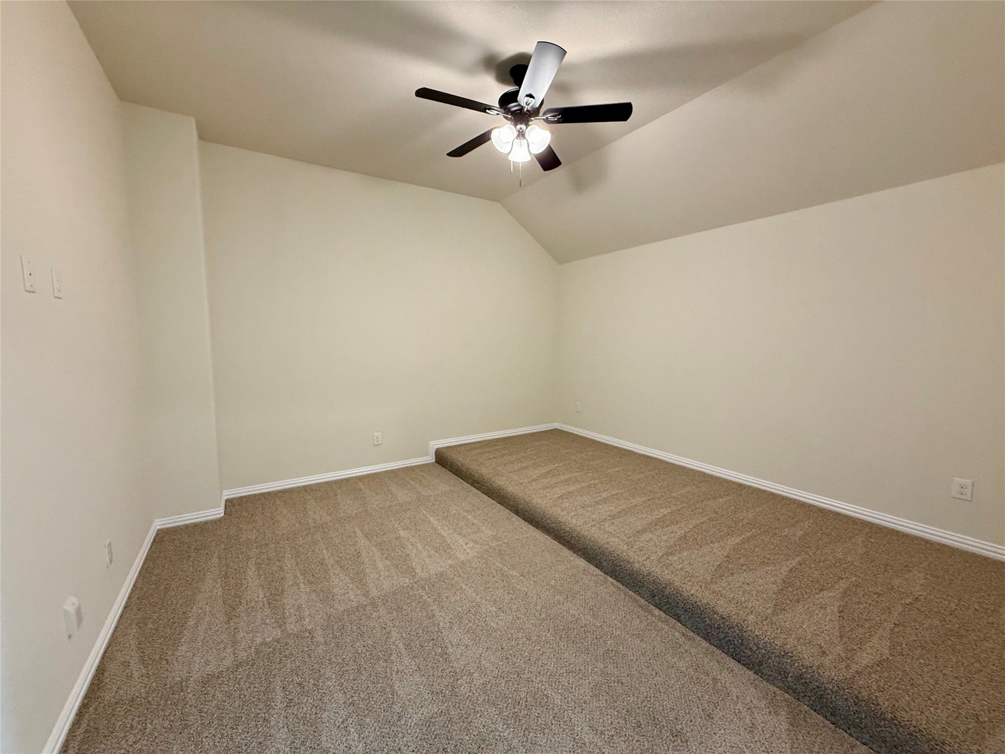 23422 Bordeaux Drive Property Photo 20