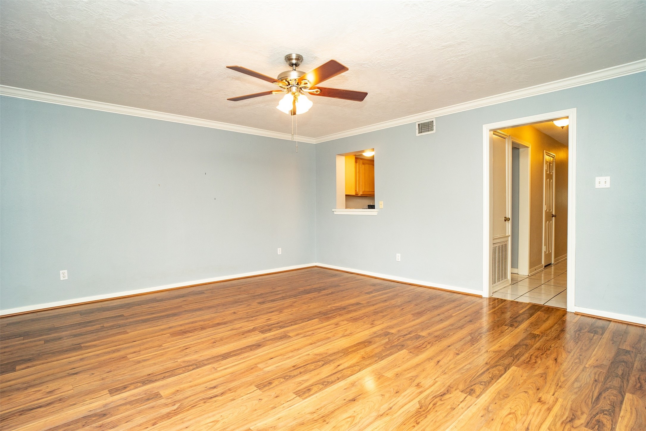 11525 Burdine Street 403 Property Photo 3