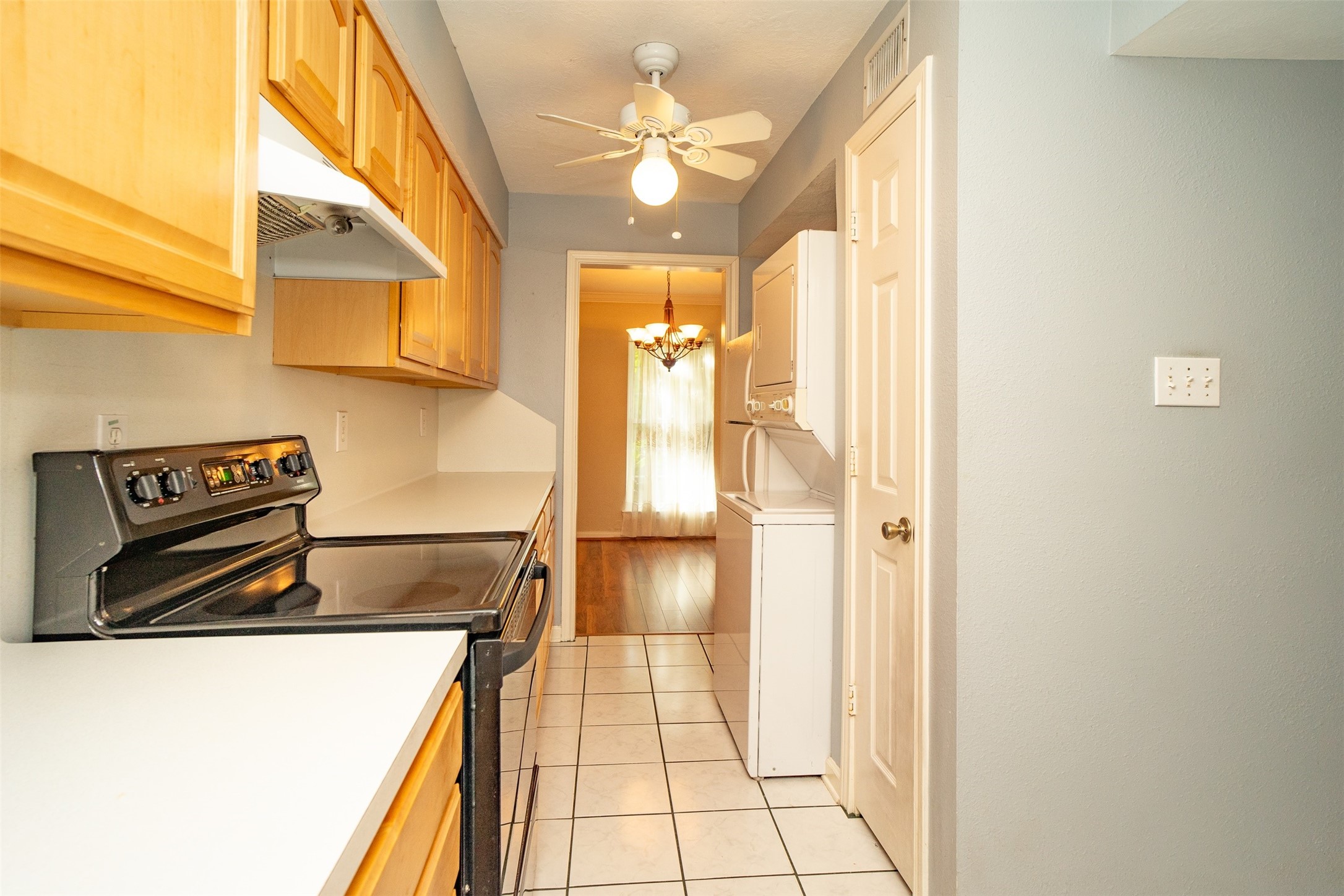 11525 Burdine Street 403 Property Photo 6