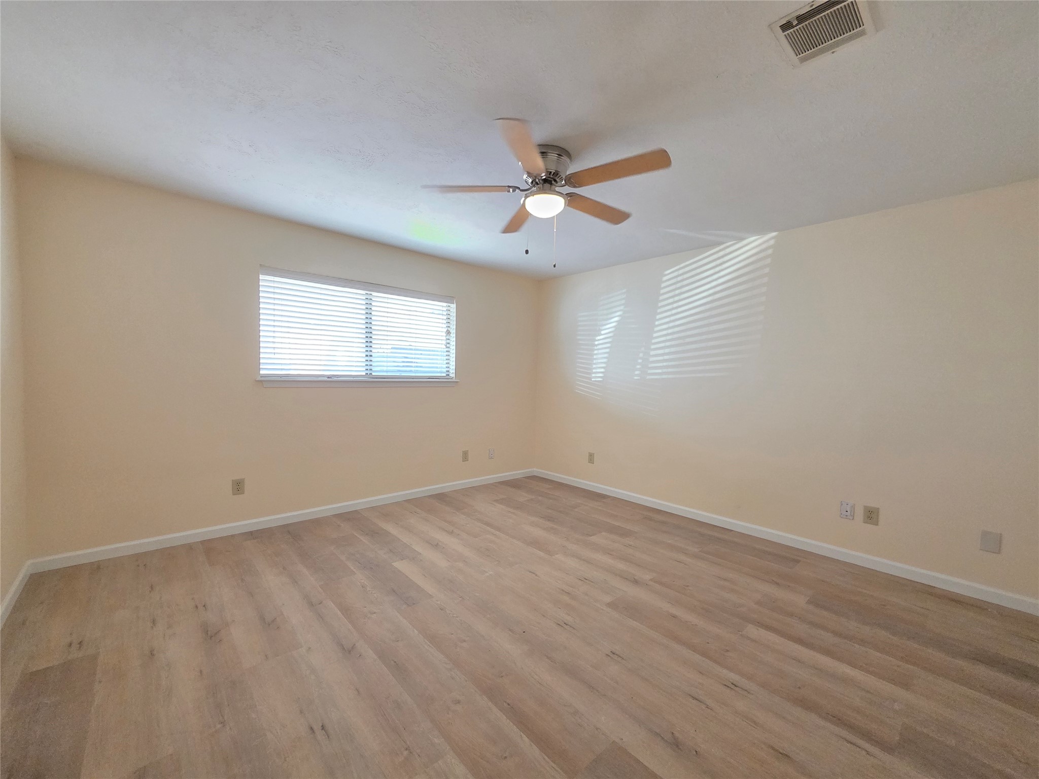 618 S Frazier Street B Property Photo 8
