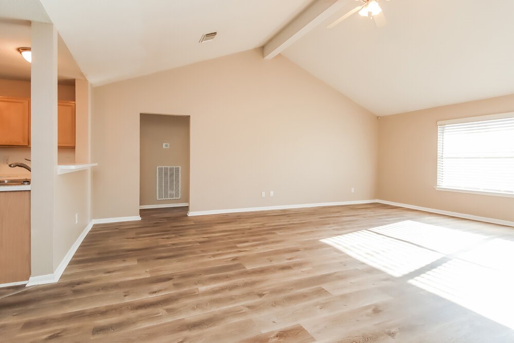 10815 Malden Drive Property Photo 6