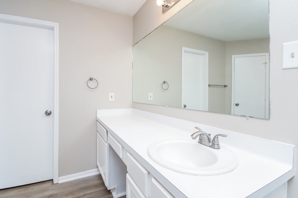 10815 Malden Drive Property Photo 12