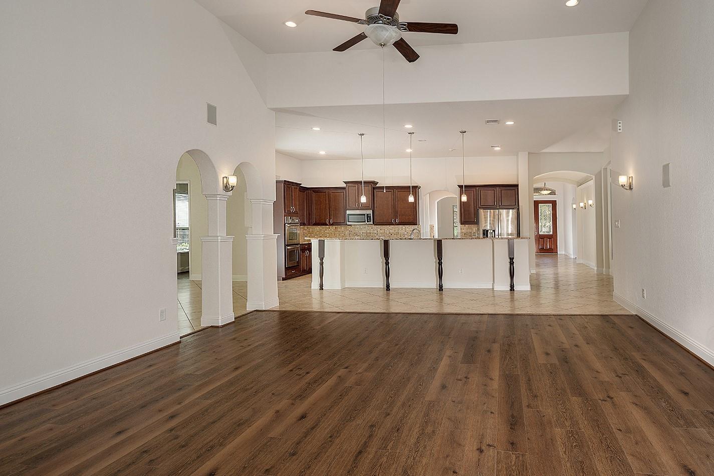 46 Caprice Bend Place Property Photo 9