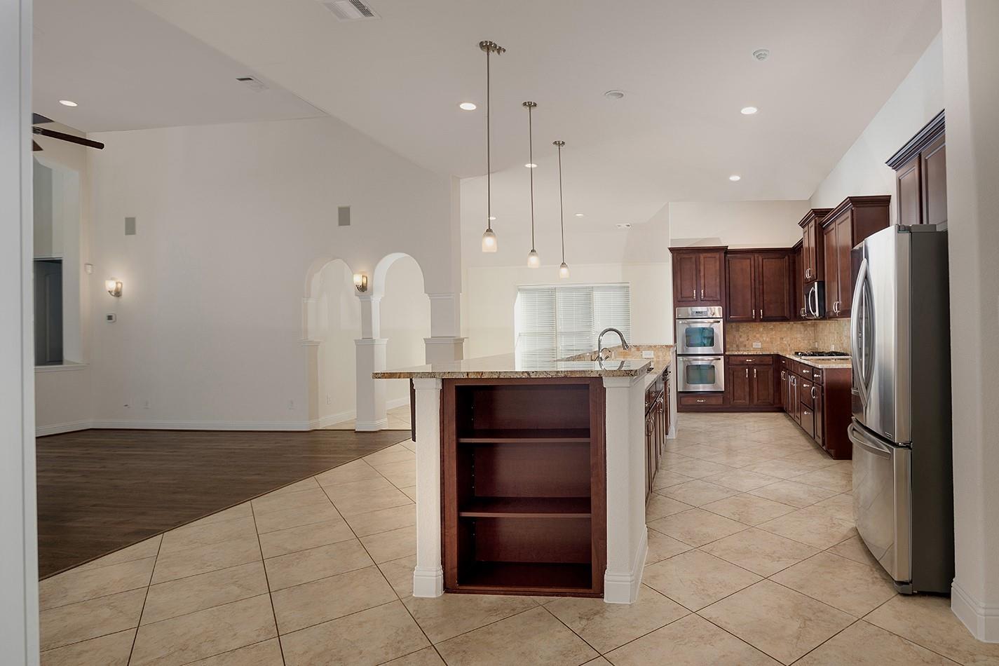 46 Caprice Bend Place Property Photo 13
