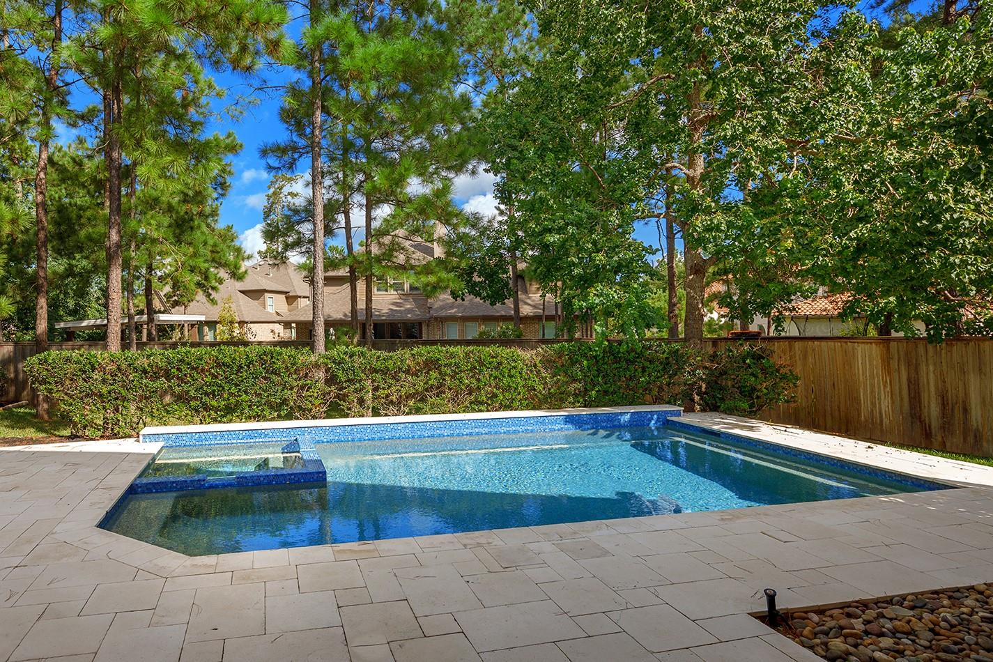 46 Caprice Bend Place Property Photo 32