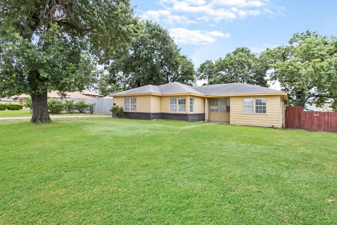 13210 Rockglen Street Property Photo 2