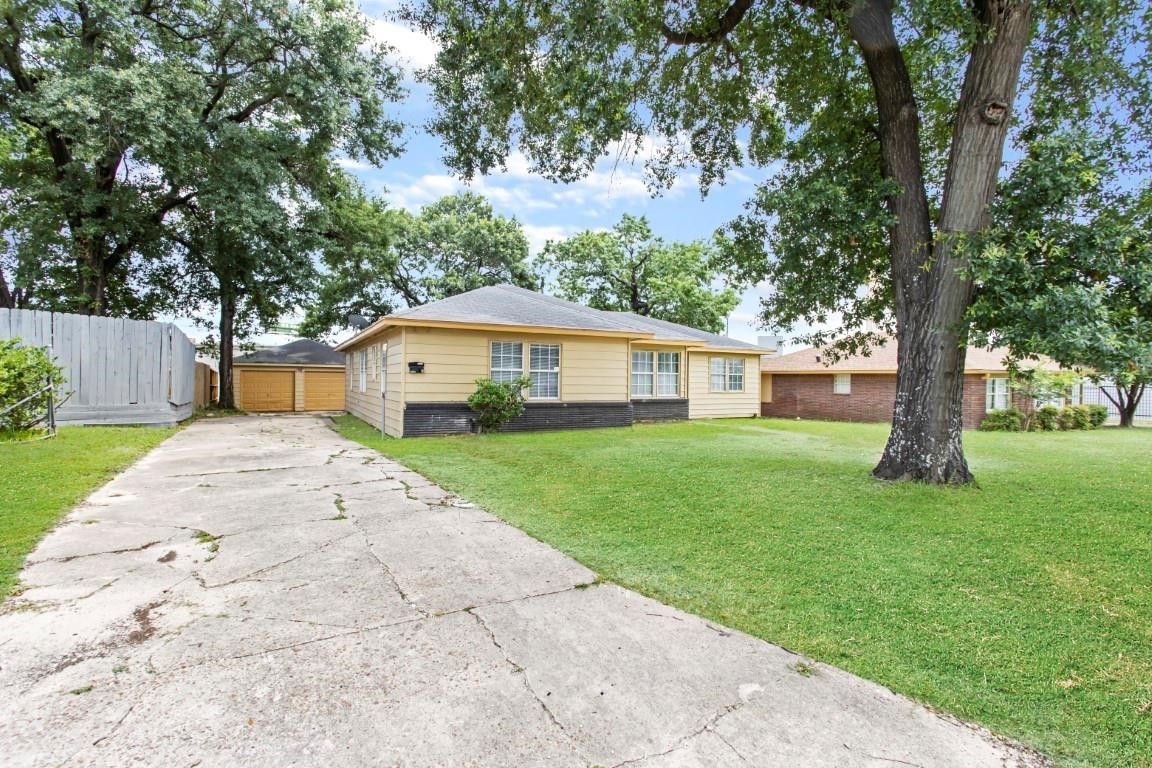 13210 Rockglen Street Property Photo 3