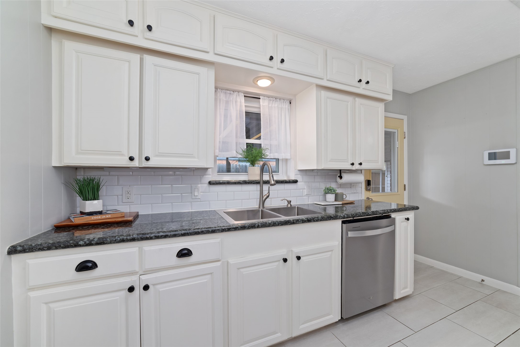 2127 Lazybrook Drive Property Photo 14