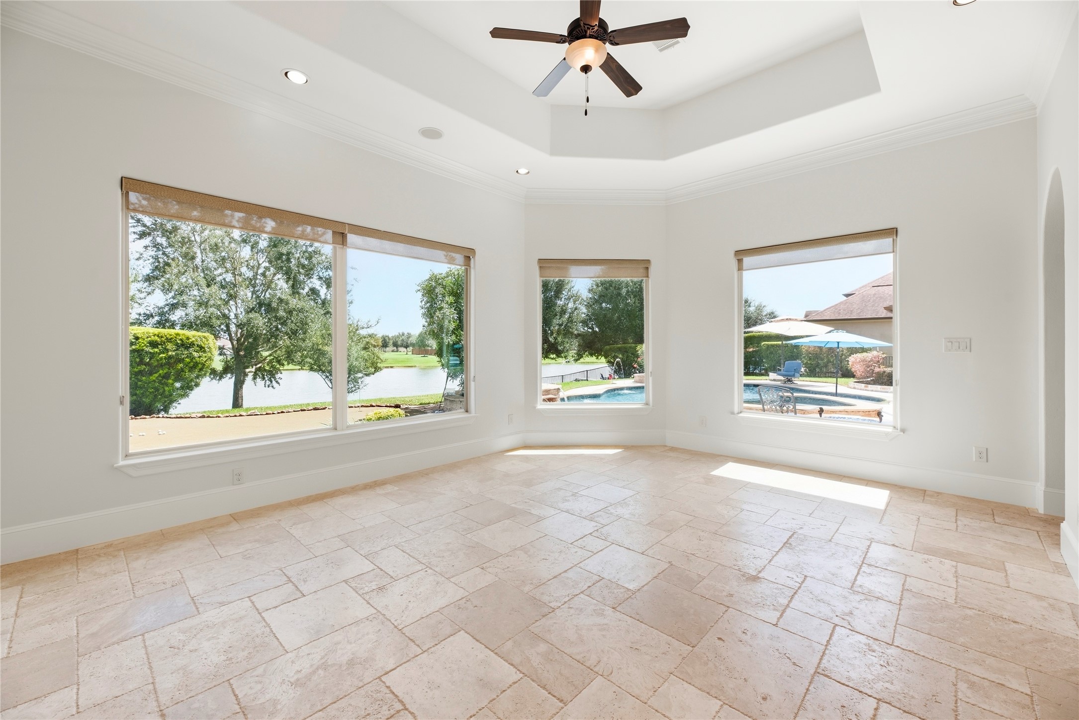 10114 E Frio River Circle N Property Photo 23