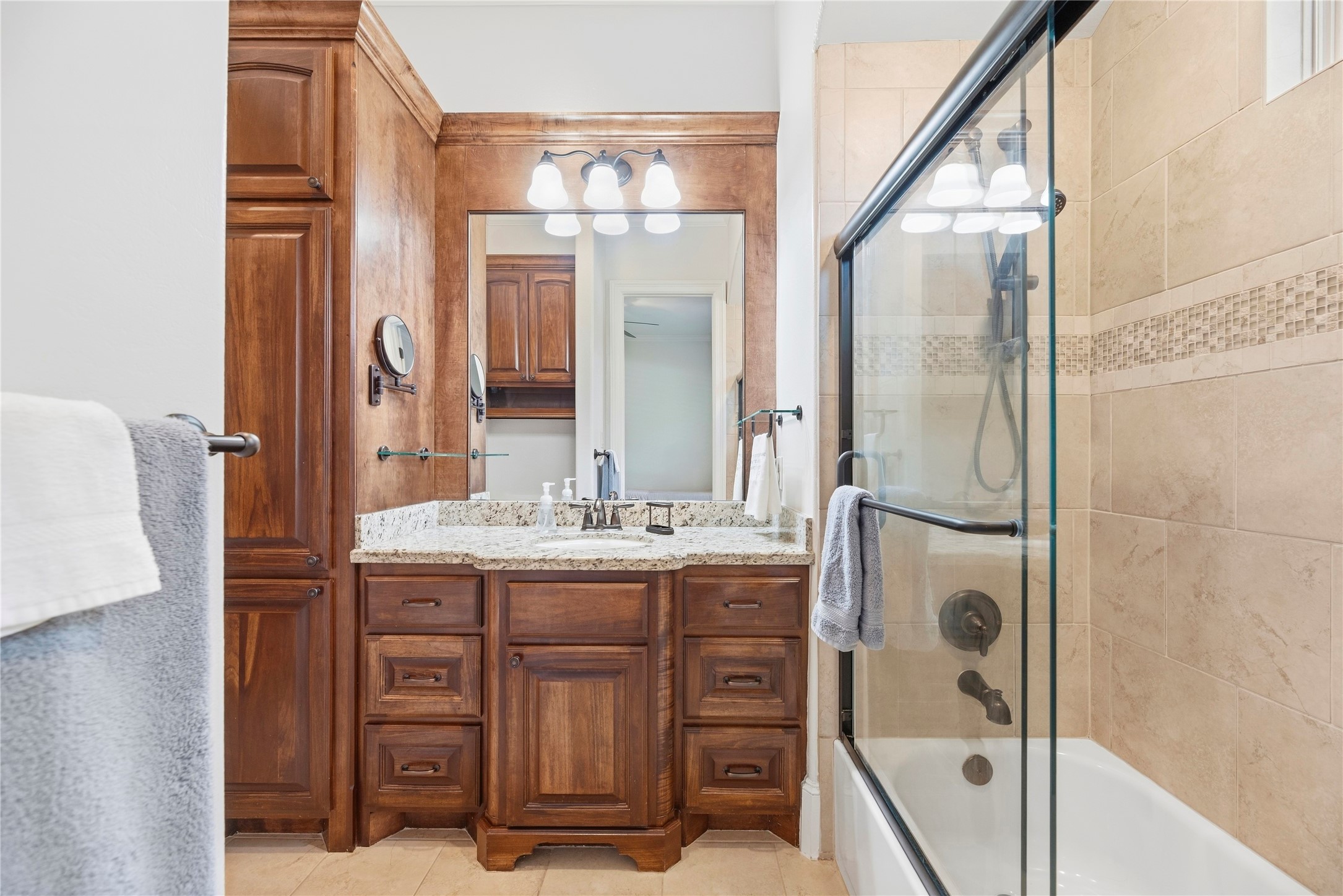 10114 E Frio River Circle N Property Photo 32