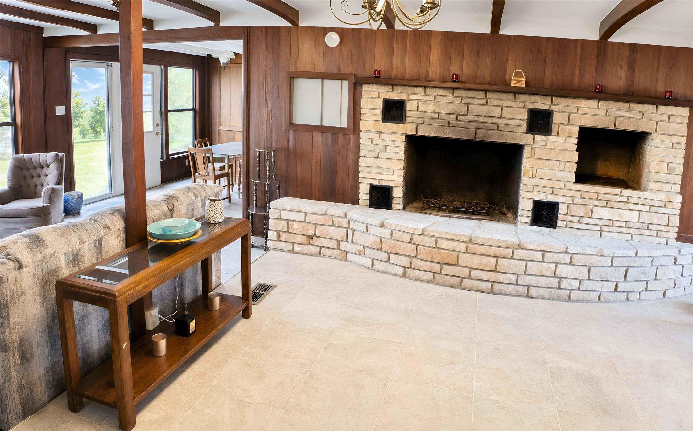 310 Clear Creek Drive Property Photo 12