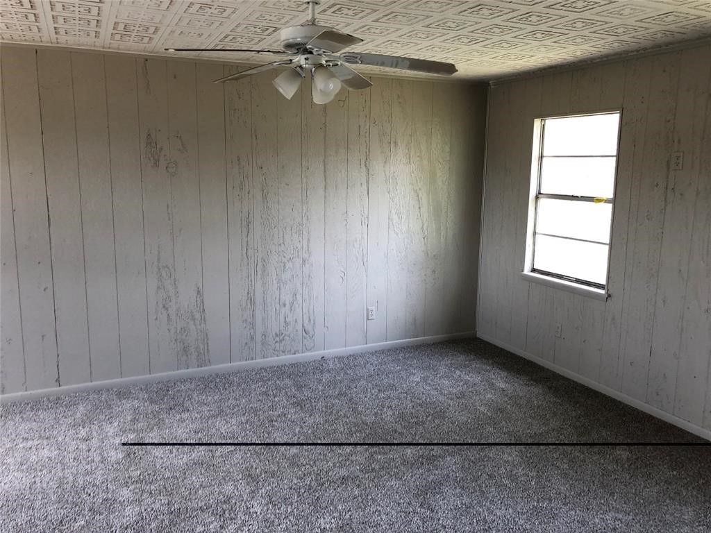 143 N Oak Lee Drive Property Photo 6