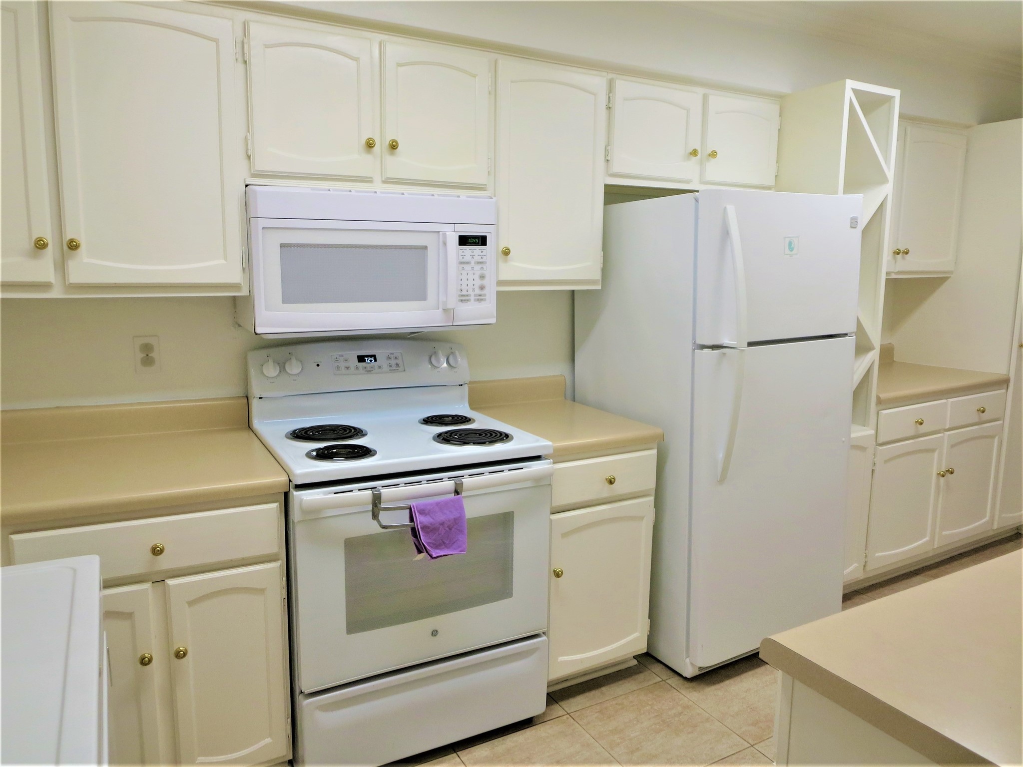 361 N Post Oak Lane 239 Property Photo 7