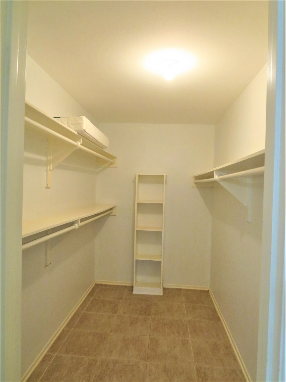 361 N Post Oak Lane 239 Property Photo 17
