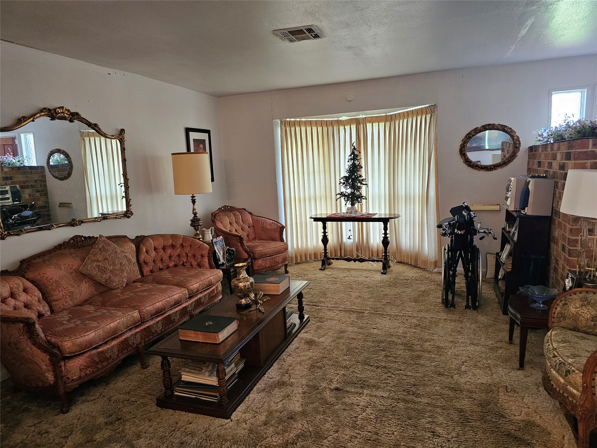 5026 Wilmington Street Property Photo 5