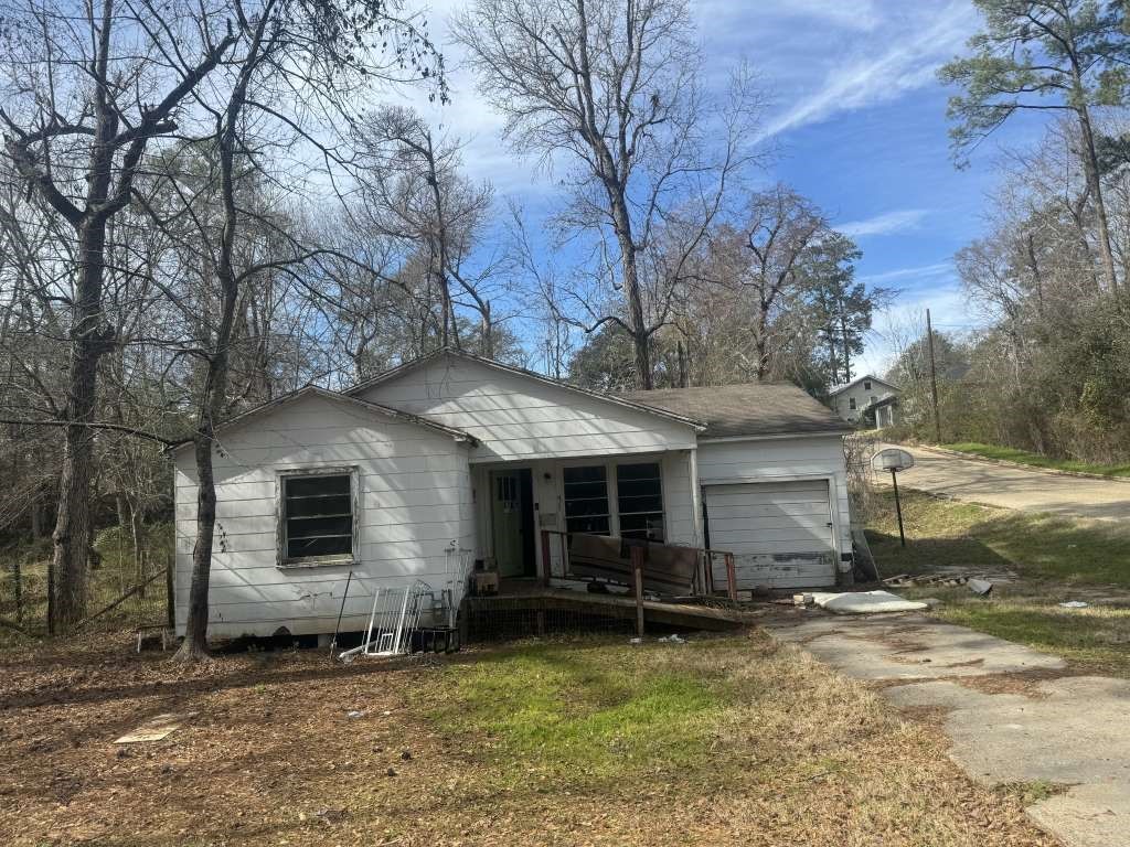 417 2nd Street Property Photo