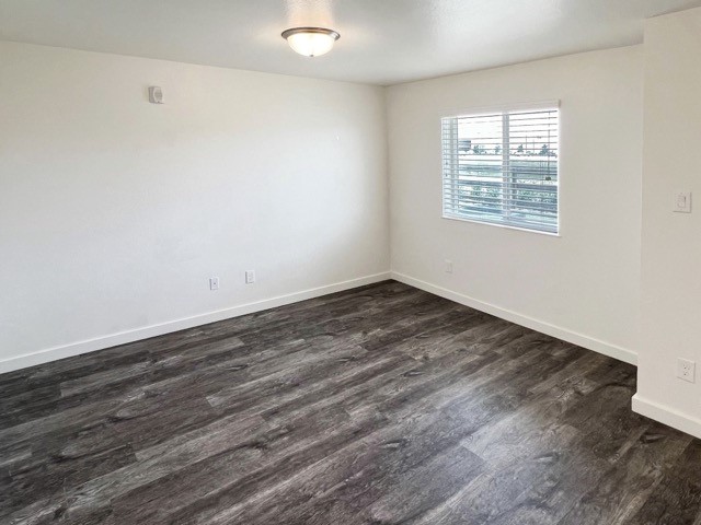 21155 Gosling Road 33a-d Property Photo 5