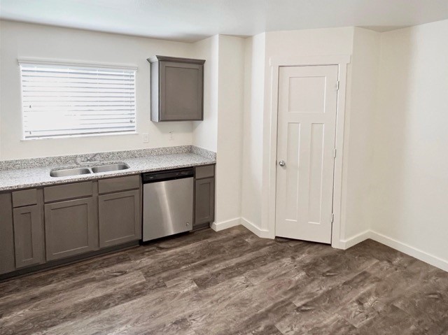 21155 Gosling Road 33a-d Property Photo 10
