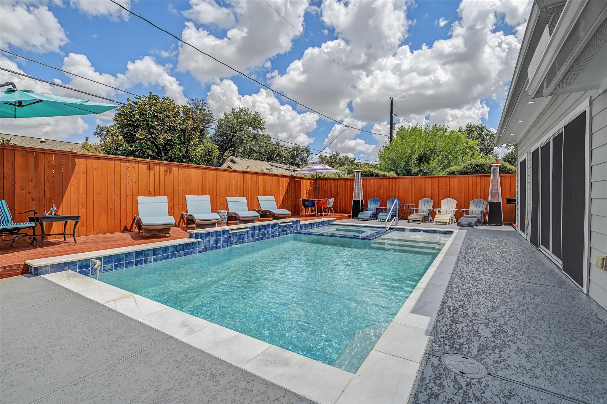 1818 Locksford Street Property Photo 37