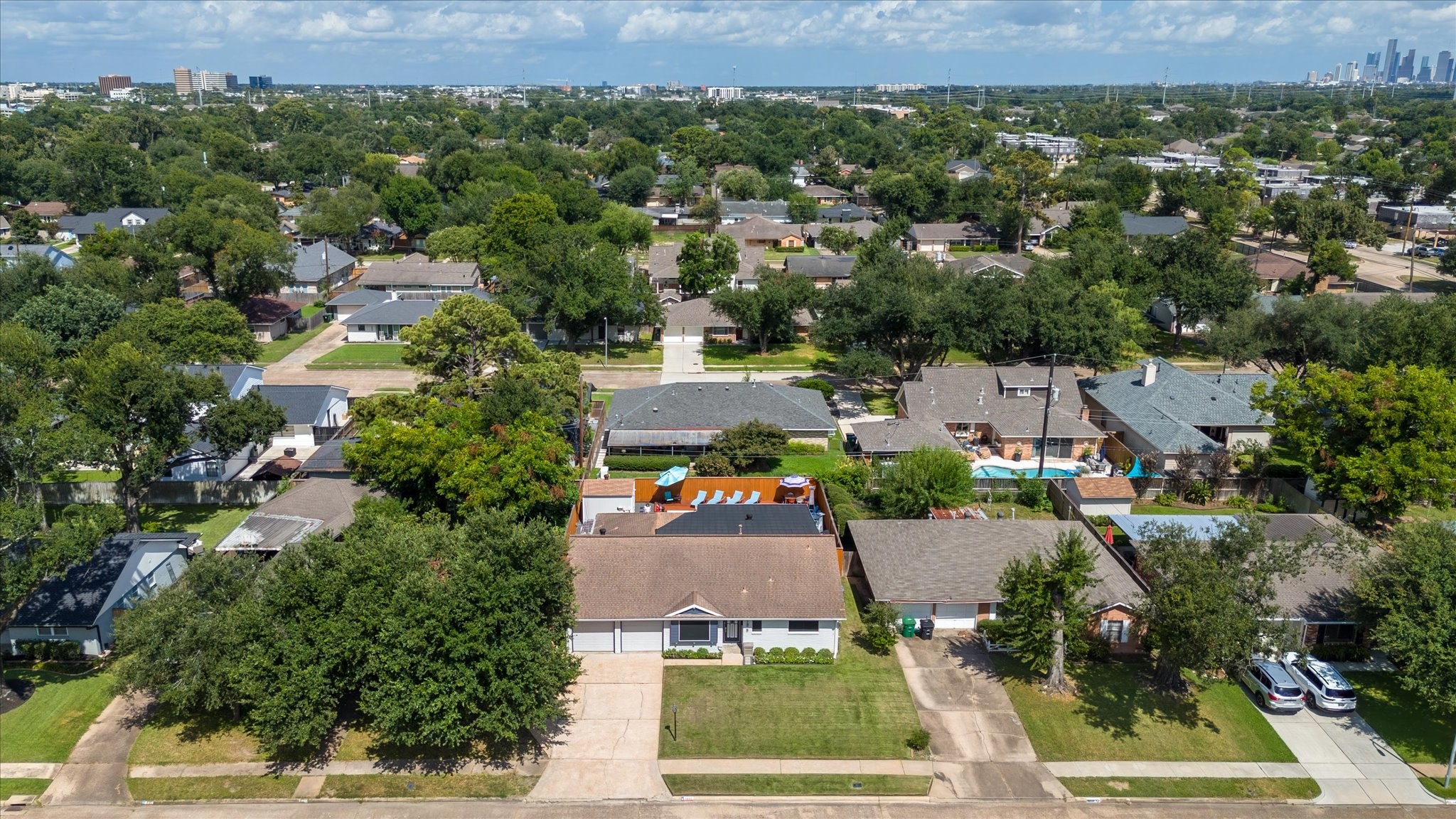 1818 Locksford Street Property Photo 44