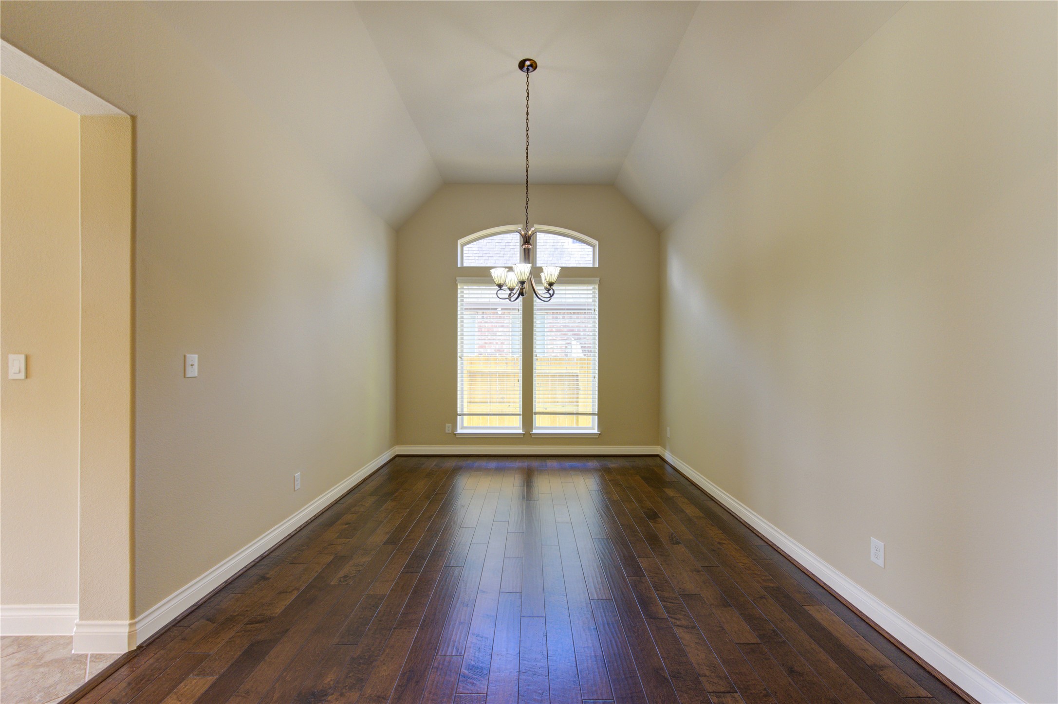 1810 Callaway Cove Court Property Photo 10