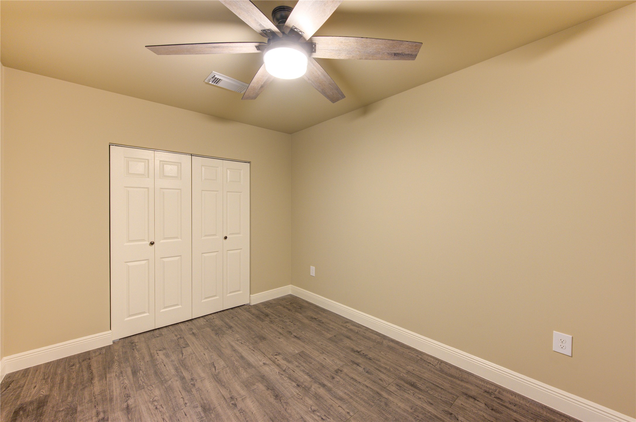1810 Callaway Cove Court Property Photo 32