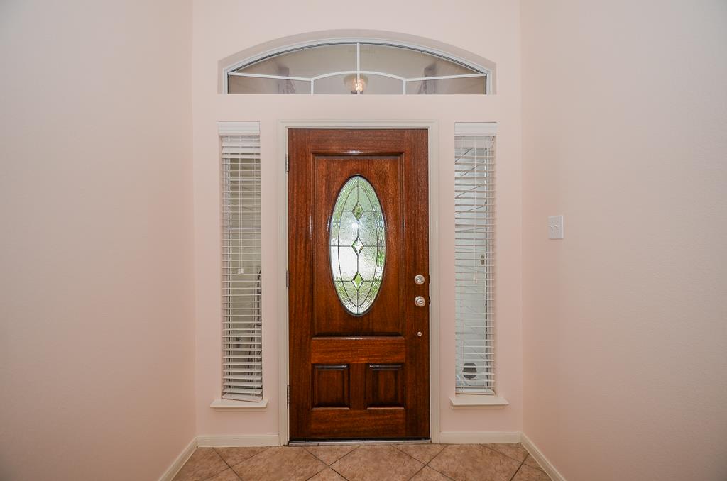 25214 Sierra Woods Lane Property Photo 4