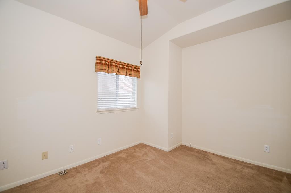 25214 Sierra Woods Lane Property Photo 10