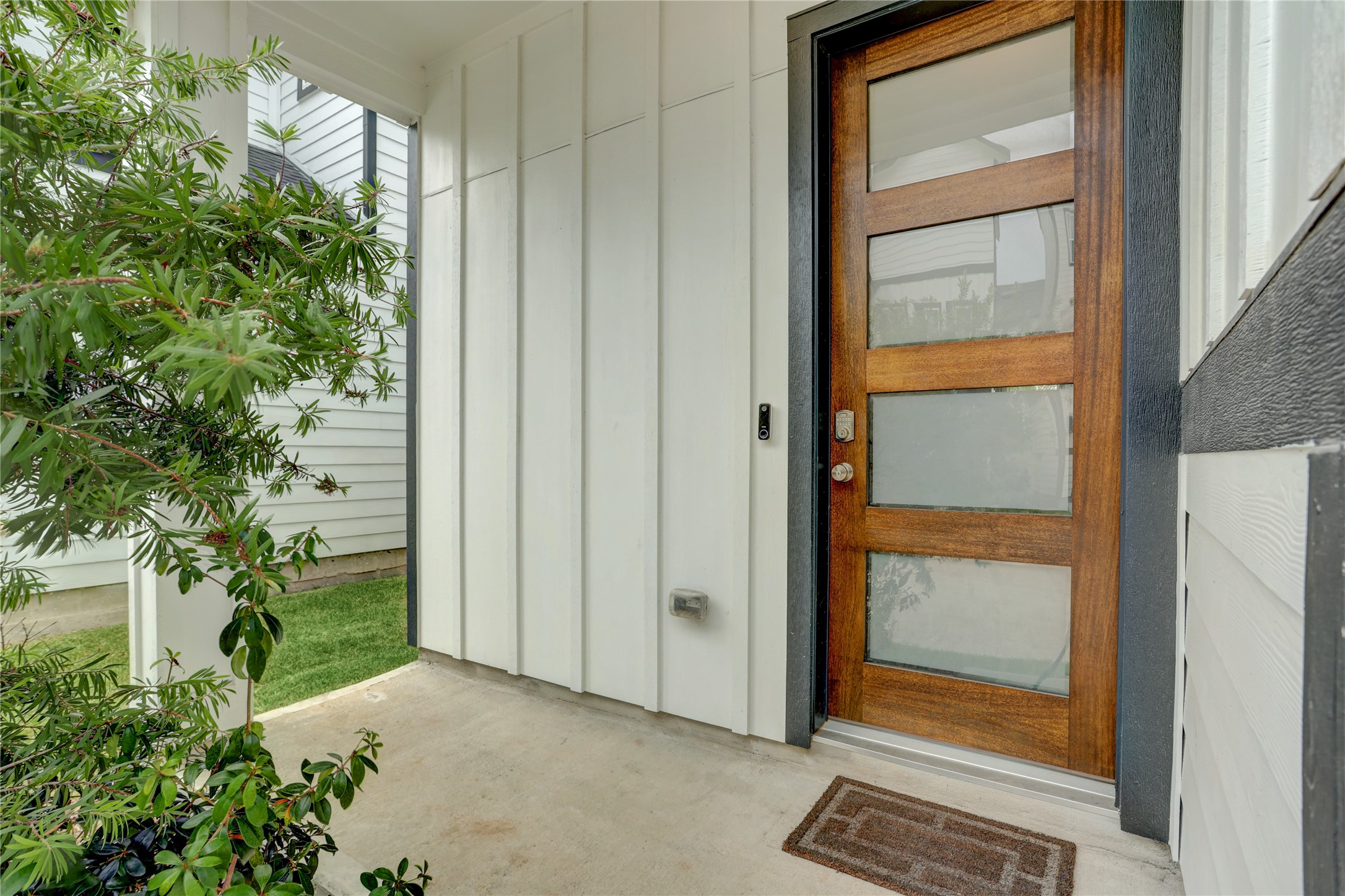 8926 Covenant Place Property Photo 4