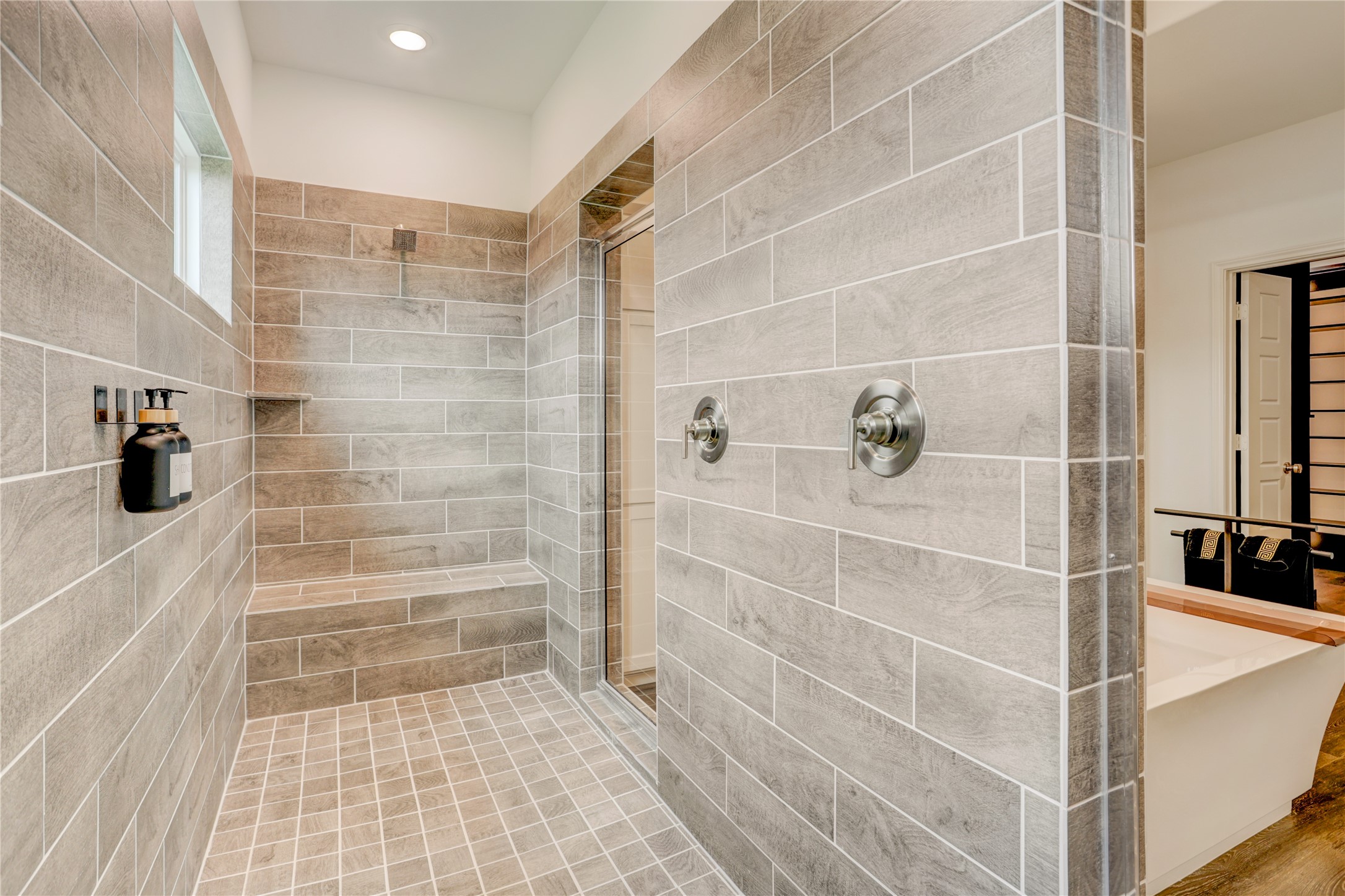8926 Covenant Place Property Photo 18